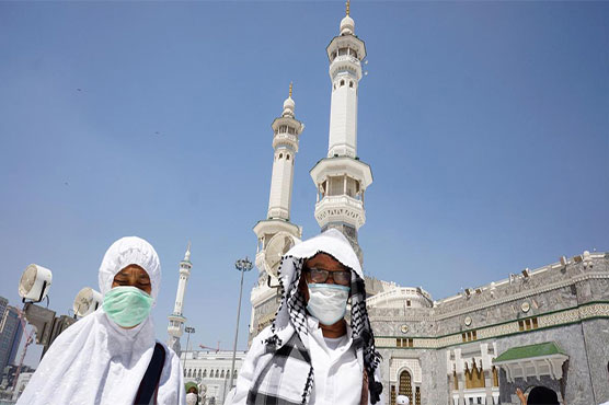 Saudi halts prayers in mosques over coronavirus