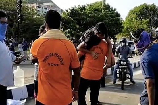 5 dead, hundreds in hospital after gas leak at India chemical plant