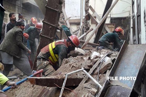 Three-story building collapses in Lahore