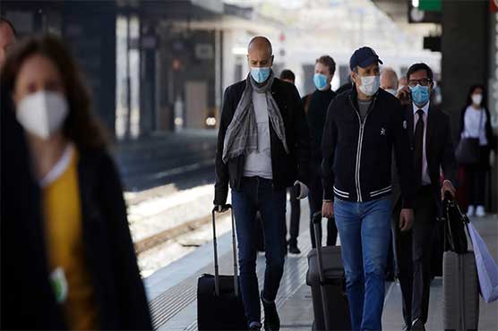 Virus lockdowns ease as vaccine hunt heats up