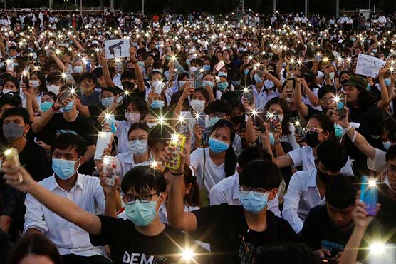 Thailand issues emergency decree in crackdown on swelling protests