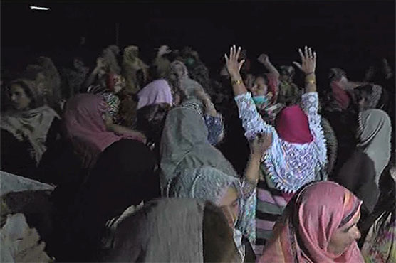 Lady health workers end sit-in after acceptance of demands