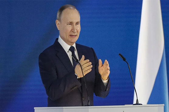 Putin warns West of 'red line' as thousands protest to back Navalny