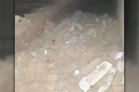 Wall collapse kills boy in Okara