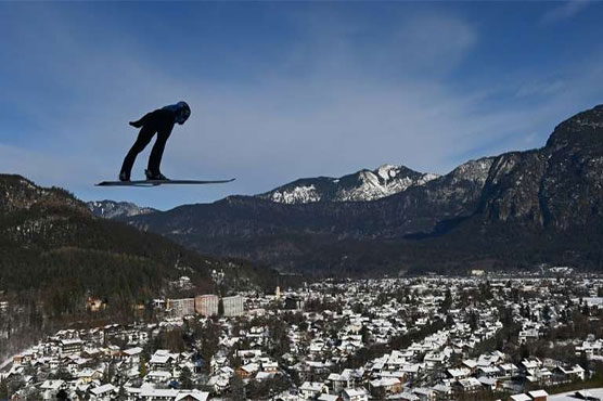 Record-setting Kubacki soars to Four Hills win in Garmisch