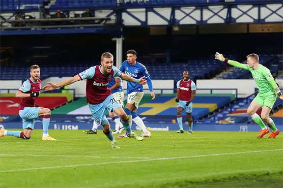Soucek strikes late winner for West Ham at Everton