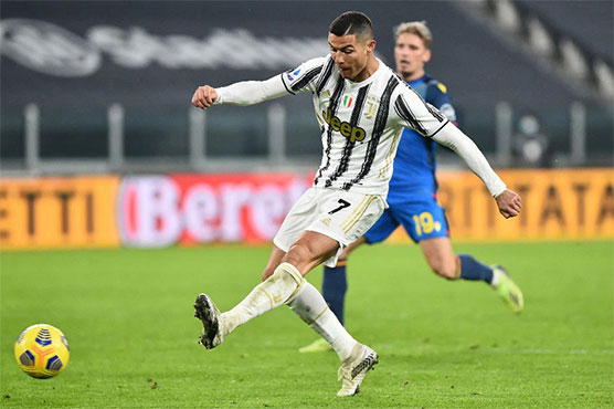 Ronaldo double lifts Juve as 10-man Milan stay top ahead of Inter