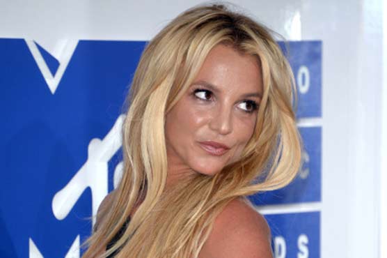 '#FreeBritney': online army rallies behind 'silenced' Spears