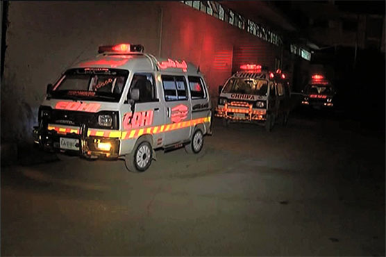 String of stray kite injures two in Lahore