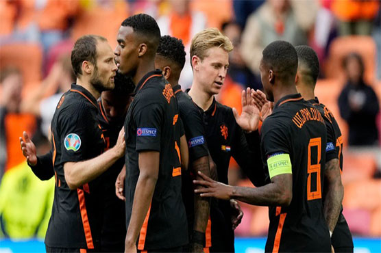 Wijnaldum double as Dutch complete perfect Euro 2020 group phase