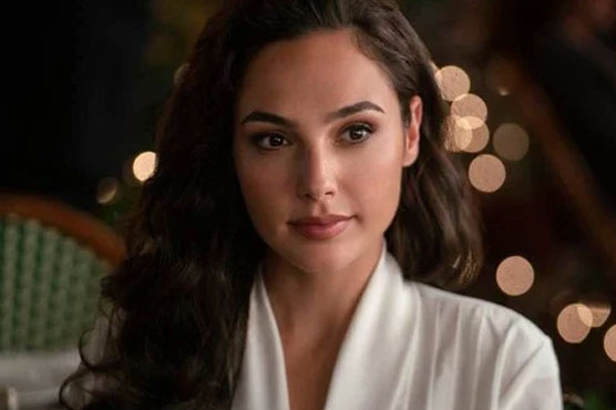 Gal Gadot bears the brunt for pro-Israel stance - Entertainment - Dunya ...