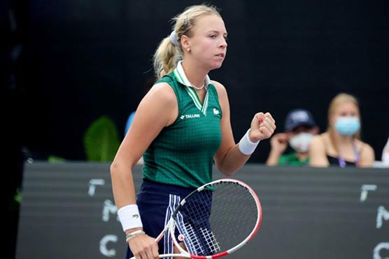 Kontaveit beats Krejcikova to kick off WTA Finals