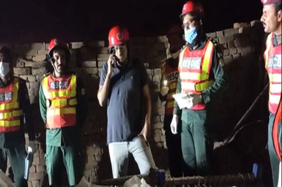 Seven die in Muzaffargarh house fire