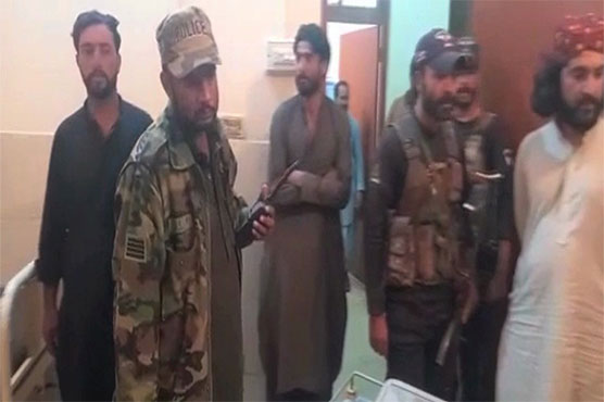 Two police officials among four injured in grenade attack in Kalat