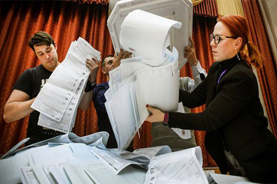 Pro-Kremlin party on track for majority after crackdown