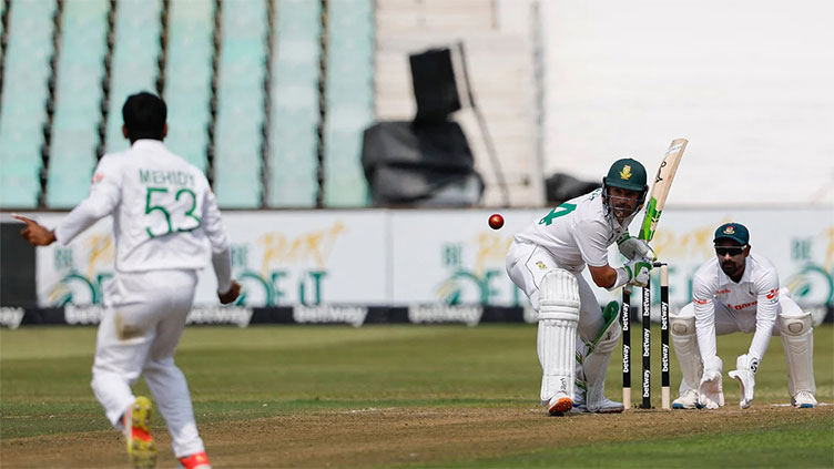 Elgar, Bavuma give South Africa early Test edge over Bangladesh