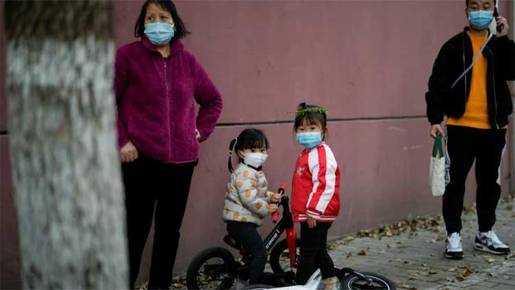 Shanghai separates COVID-positive children from parents in virus fight