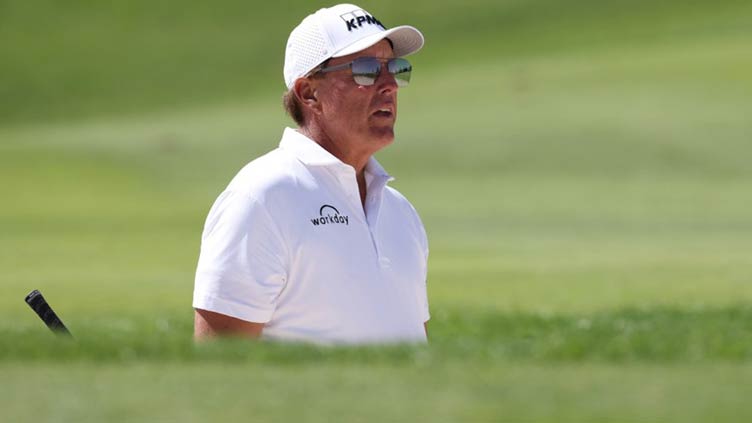 Mickelson-less Masters leaves Augusta without familiar face