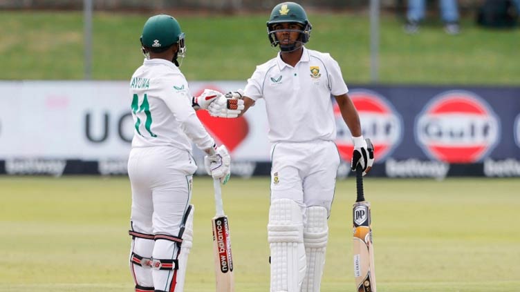 South Africa 278-5 after Bangladesh grabs 2 late wickets