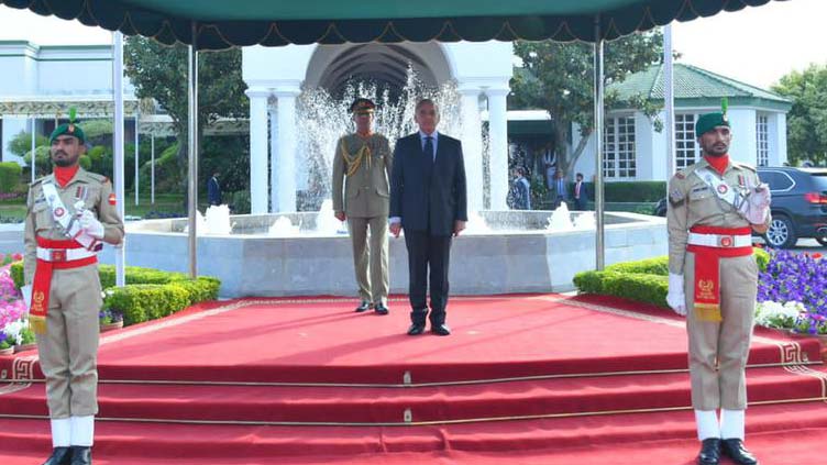 In pictures: Shehbaz Sharif presented guard of honor at PM House