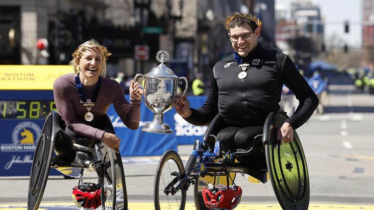 Romanchuk, Schar win Boston Marathon wheelchair titles