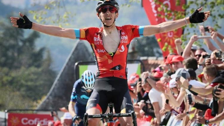 Teuns edges Valverde for Fleche Wallonne victory