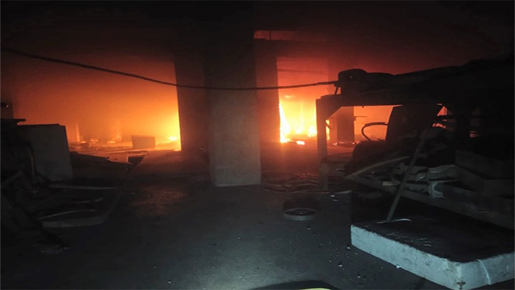 Fire erupts in sanitaryware manufacturing factory in Gujranwala