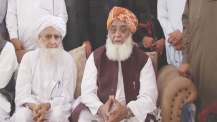 Imran Khan trying to blackmail institutions: Fazlur Rehman