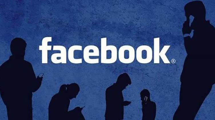 Facebook use plunges among US teens: survey