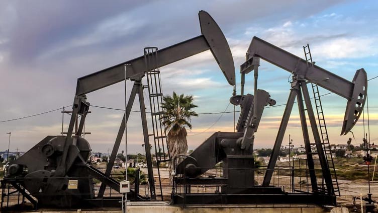 Oil prices ease as Aramco says ready to boost crude output