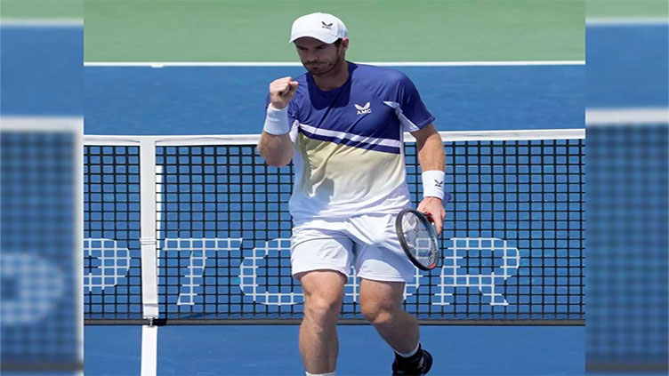 Murray downs Wawrinka in Cincinnati battle of veterans