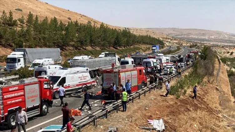 15 dead, 22 wounded in Turkey road accident: governor