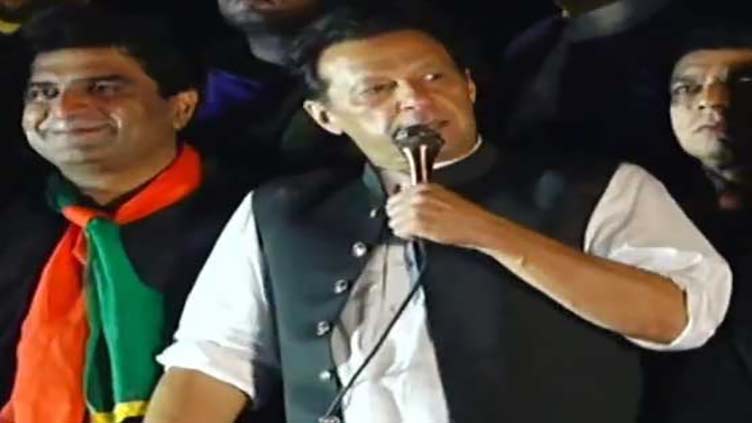 Imran announces to file cases against Nawaz, Fazl, Rana and Islamabad police officers