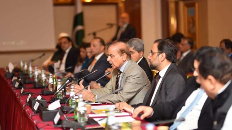 PM seeks Qatar's investment in energy, aviation sectors