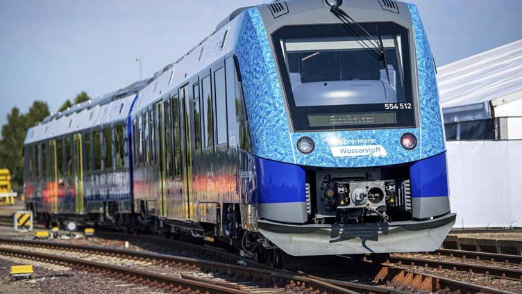 Fleet of hydrogen passenger trains begins service in Germany