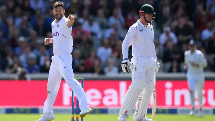 Anderson and Broad dismiss Proteas for 151