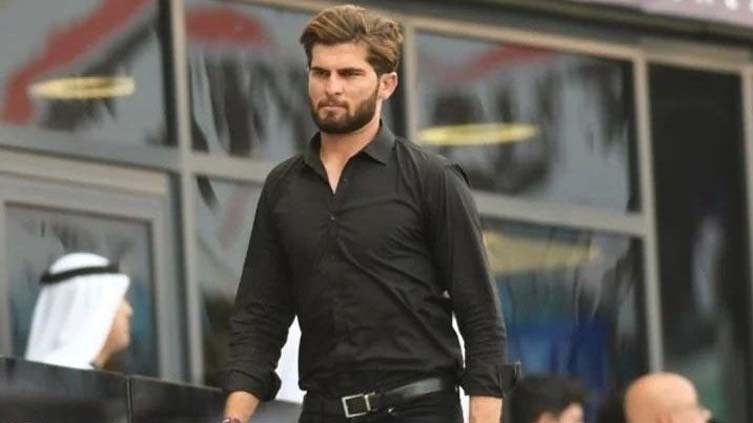 Shaheen Afridi travels to London to complete his rehabilitation from injury