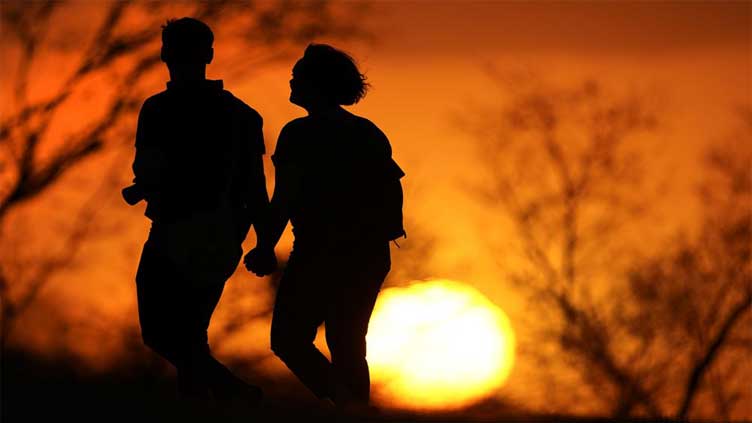  US life expectancy plunged again in 2021, down nearly a year