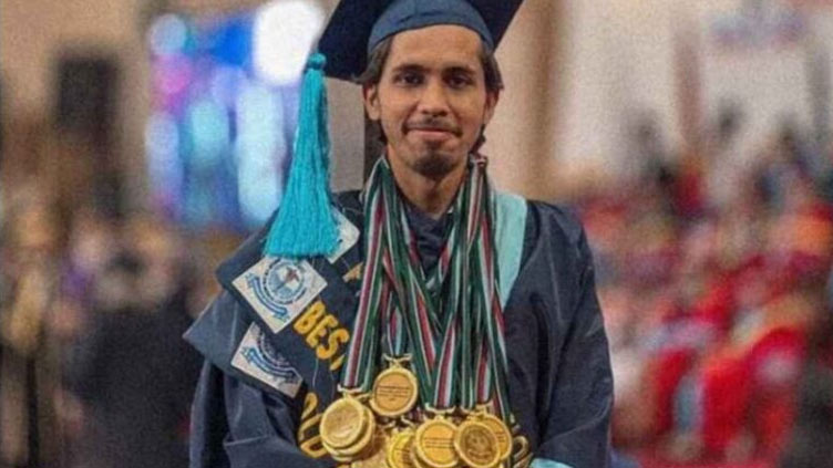 Medical student makes Pakistan proud by winning record 29 gold medals