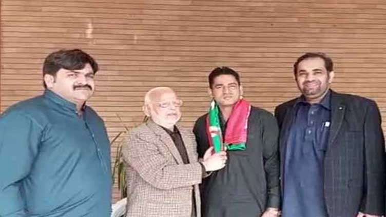  PML-N's Wasim Ahmad Khan joins PTI