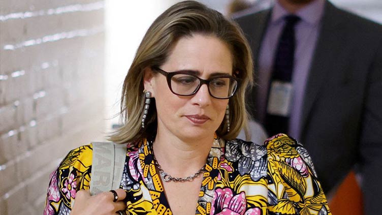 Kyrsten Sinema quits Democratic Party, adding drama to tight Senate margin