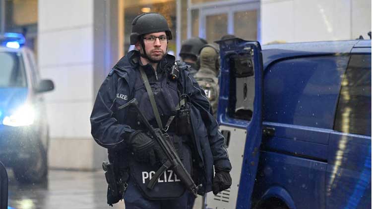  German police give all-clear after hostage-taking in Dresden