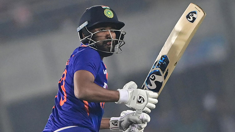 Injured Rohit out of India Test team against Bangladesh