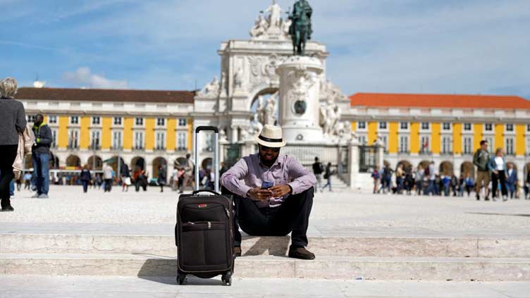 Investors eye Portuguese golden visas as authorities ponder programme end