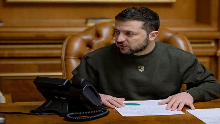 Ukraine needs extra gas and weapons, Zelensky tells G7