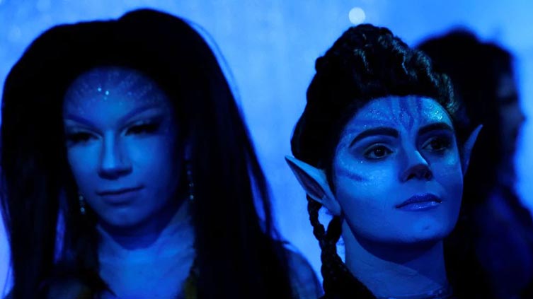 'Avatar' sequel earns film critics' praise for visual spectacle