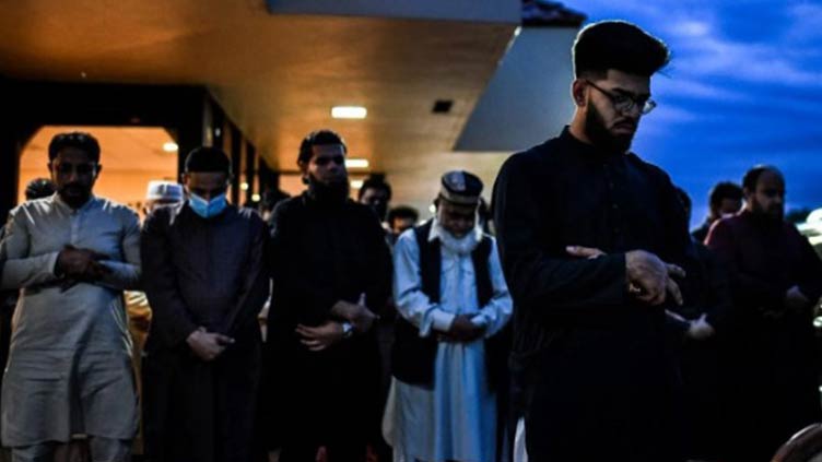 US teacher fired for disrupting Muslim students during prayer