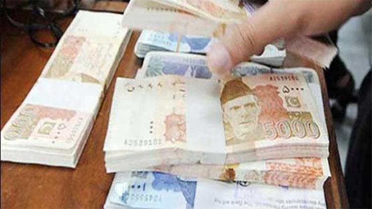 Lahore police bust gang involved in printing fake currency notes 