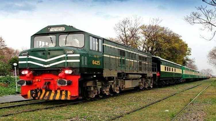 Fareed express to be back on track on Dec 22, says Saad Rafique