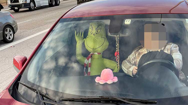 Arizona driver cited for carpooling with inflatable Grinch